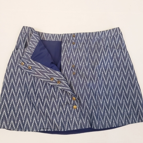 Romeo & Juliet Couture Blue Chevron Chambray Skirt Size Small - Picture 7 of 9